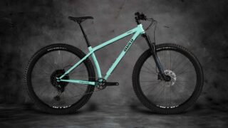 Surly Krampus:これは新しい相棒候補!? クロモリフレームの可能性を広げるモンスターバイクを語る